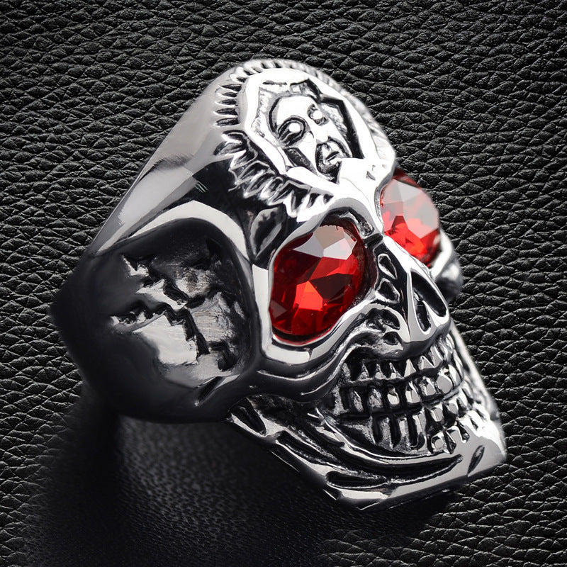 Halloween new European and American skull ring retro crack ghost head ring rock inlaid ruby men's ring